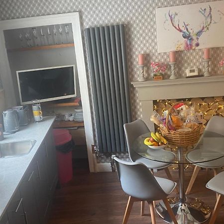 Georgian City Apartment At Thomas Street Double Bedroom And Two Single Trundle Beds Bath Luaran gambar