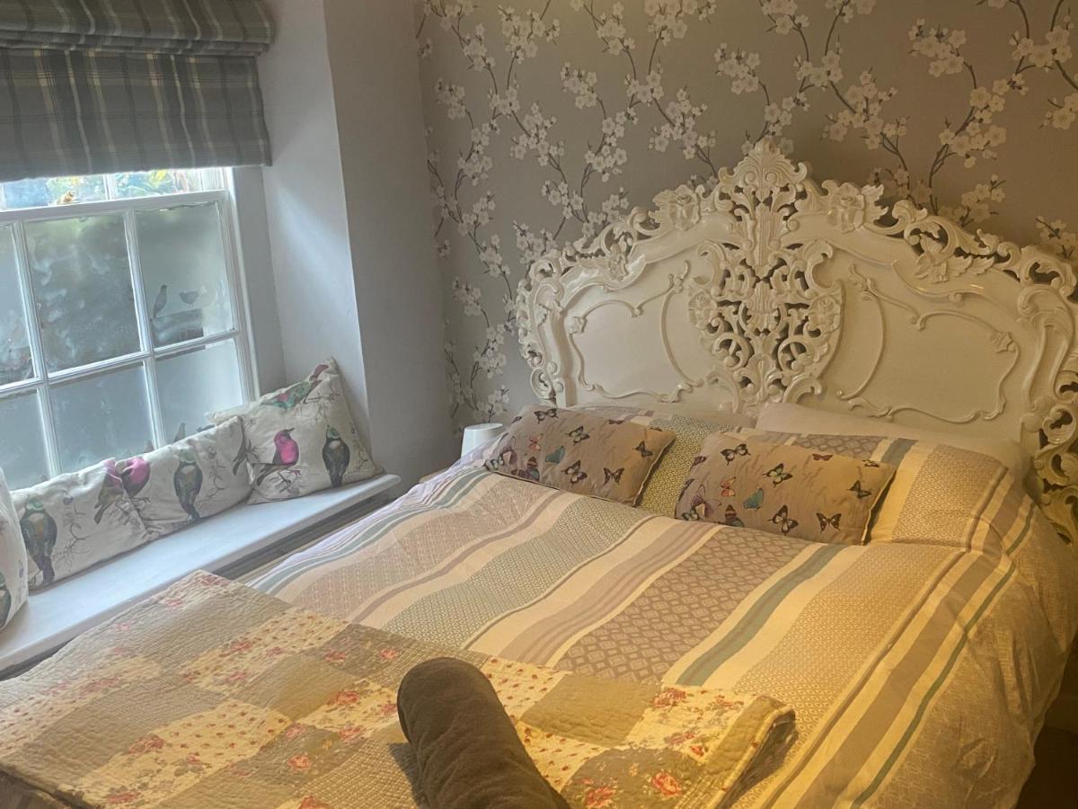 Georgian City Apartment At Thomas Street Double Bedroom And Two Single Trundle Beds Bath Luaran gambar