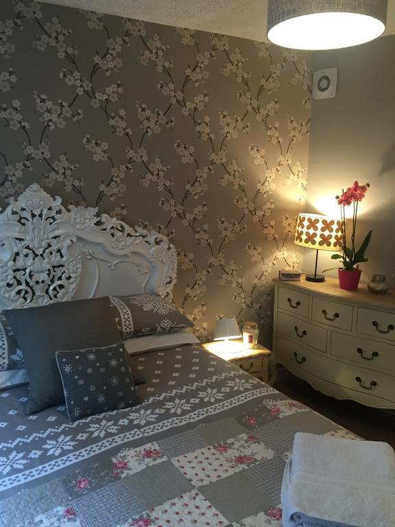 Georgian City Apartment At Thomas Street Double Bedroom And Two Single Trundle Beds Bath Luaran gambar